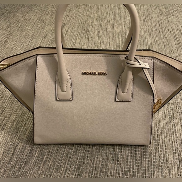 Michael Kors handbag - Picture 1 of 6